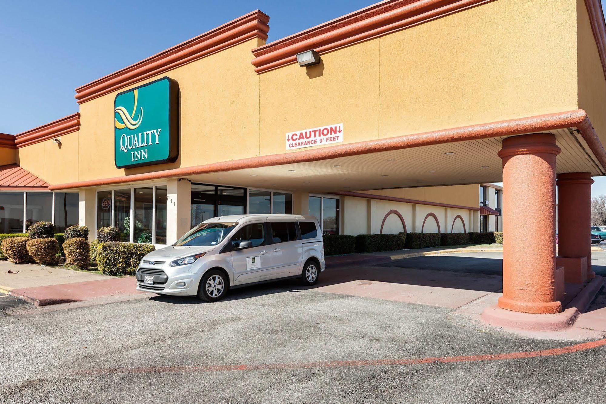 Rodeway Inn Duncanville Exterior photo